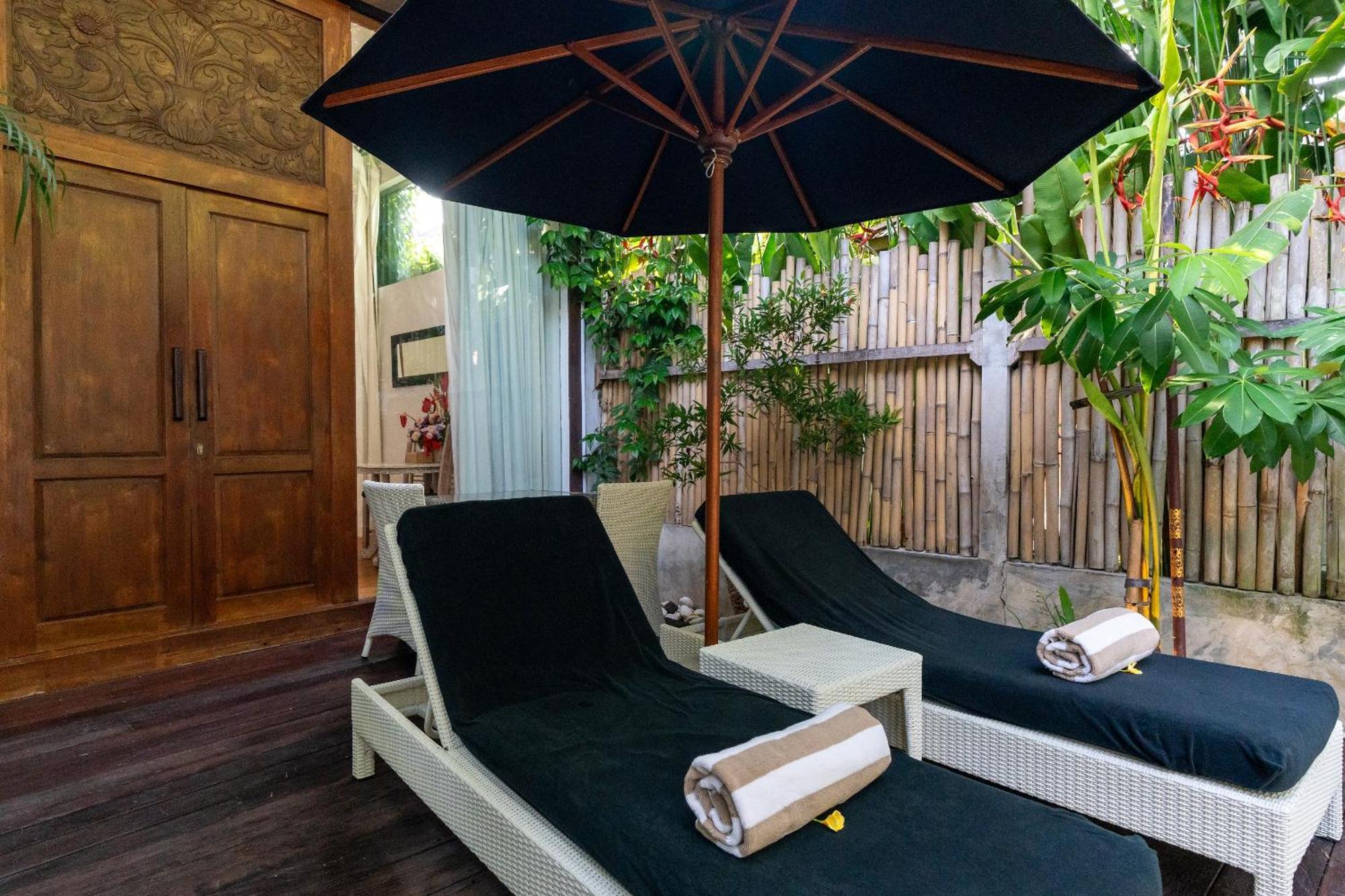 Hotel The Gardens Seminyak Exterior foto