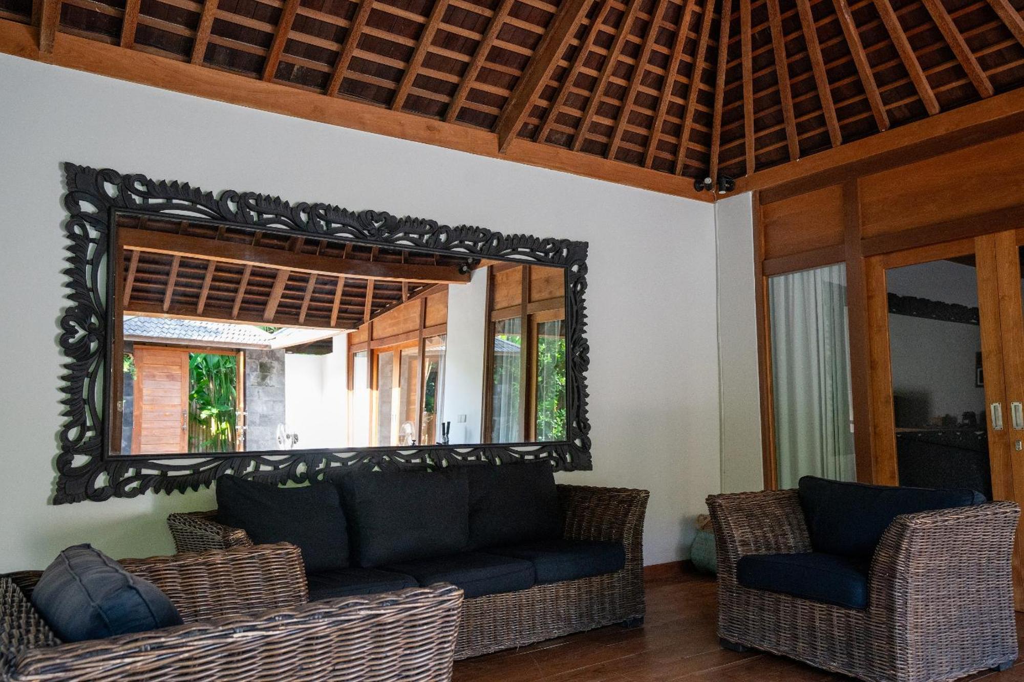Hotel The Gardens Seminyak Exterior foto