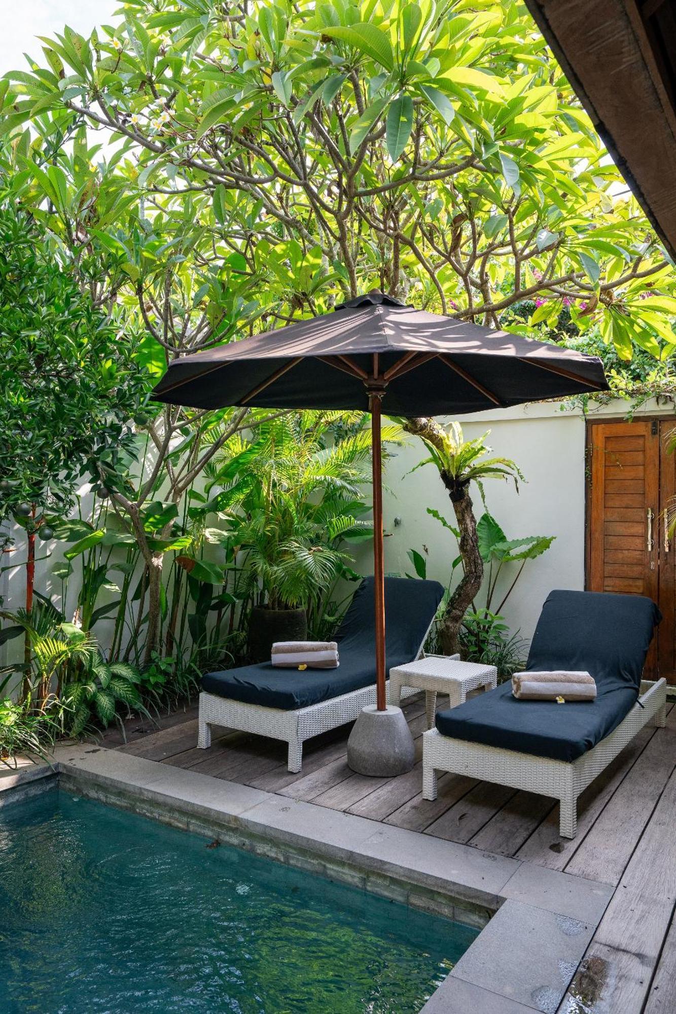 Hotel The Gardens Seminyak Exterior foto